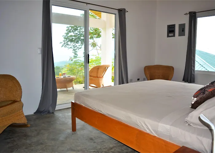 Estrellas De - Ocean View Hotel